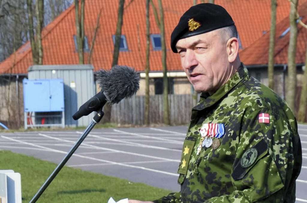 Generalmajor Michael A. Lollesgaard tiltræder som Danmarks Militære Repræsentant ved NATO og EU den 1. marts 2017 og tillægges grad af generalløjtnant. Michael Lollesgaard er 56 år og kommer fra en stilling som styrkechef i FN’s mission i Mali.