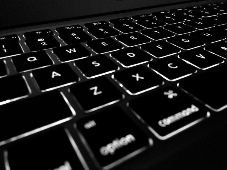 Forsvarsministeriet indfører forsøg med cyberværnepligt 1 computer 1869236 1280