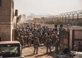 U.S. Marines ved et Evacuation Control Checkpoint (ECC) under evakueringsoperationen ved Hamid Karzai International Airport, Kabul, Afghanistan, Aug. 21. Foto: Victor Mancilla