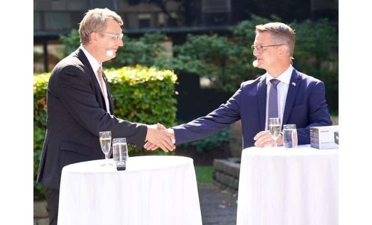 Troels Lund Poulsen og Torsten Schack PedersenFoto: Forsvarsministeriet