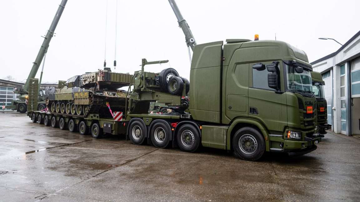Forsvaret, kampvognstransportere, Leopard, Broshuis, materieltransport